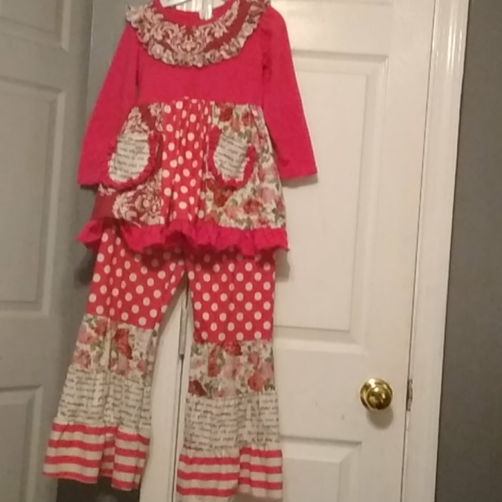 Girls Pink multi pattern 2pc w/bell bottom pants